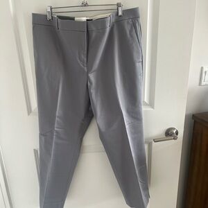 ⭐️BRAND NEW Ann Taylor Women’s Light Gray Dress Pants With Tags